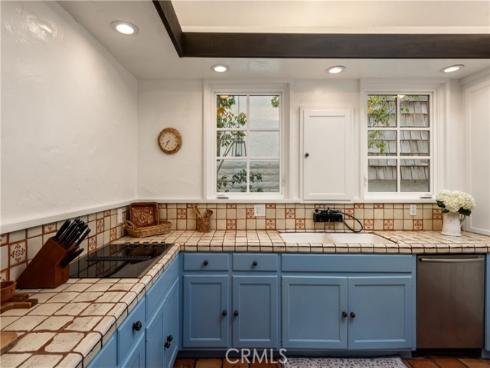 1305 E Balboa   Boulevard, Newport Beach, CA