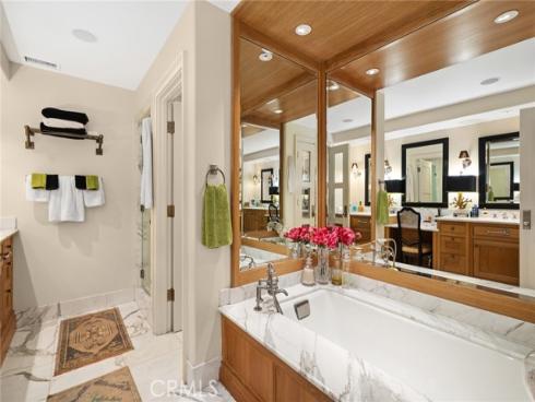 1030 Bayside Cove 702 , Newport Beach, CA