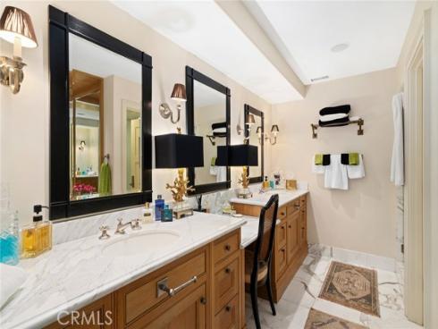 1030 Bayside Cove 702 , Newport Beach, CA