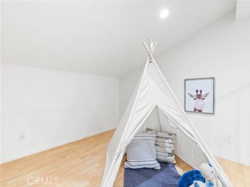 3012 W Oceanfront  , Newport Beach, CA