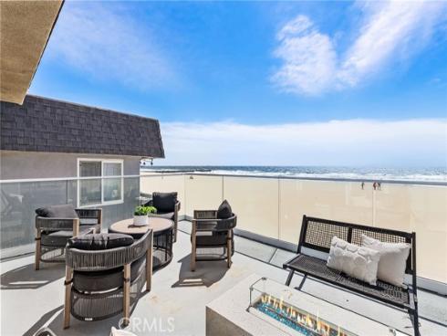 3012 W Oceanfront  , Newport Beach, CA