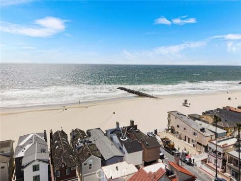 3012 W Oceanfront  , Newport Beach, CA