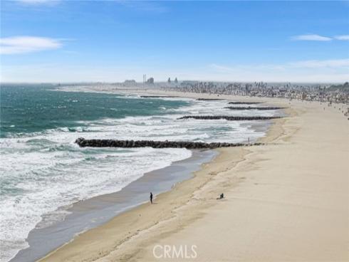3012 W Oceanfront  , Newport Beach, CA
