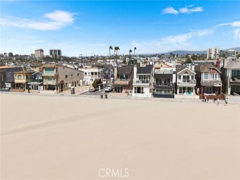 3012 W Oceanfront  , Newport Beach, CA