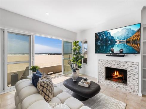 3012 W Oceanfront  , Newport Beach, CA