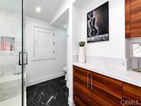 2111 Vista Entrada , Newport Beach, CA