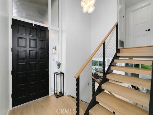 2111 Vista Entrada , Newport Beach, CA