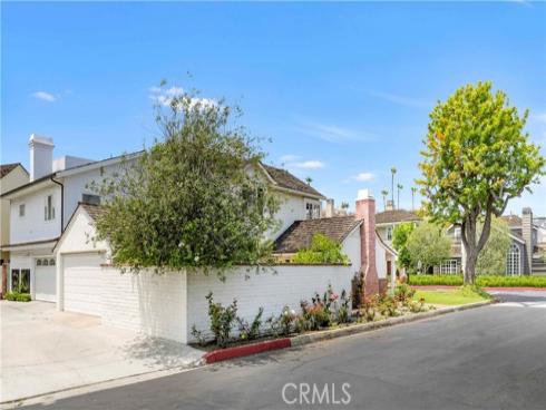 2562 Vista Drive, Newport Beach, CA