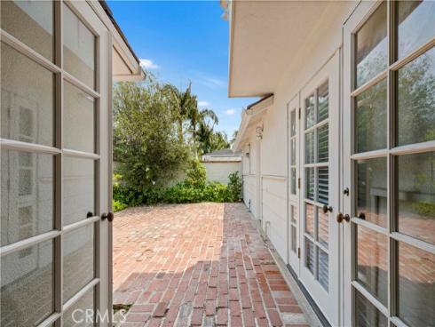 2562 Vista Drive, Newport Beach, CA