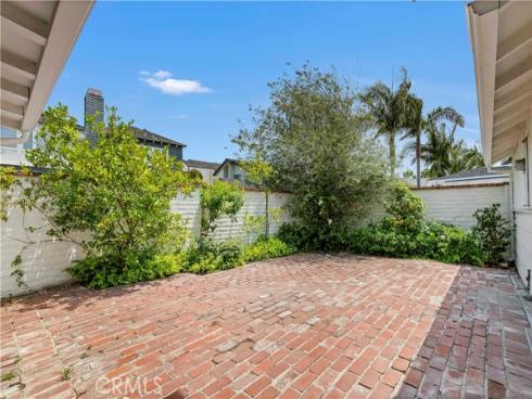 2562 Vista Drive, Newport Beach, CA