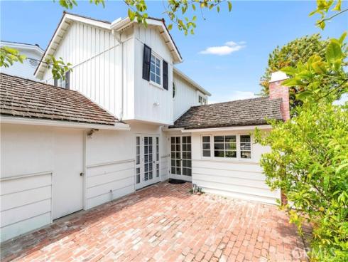 2562 Vista Drive, Newport Beach, CA