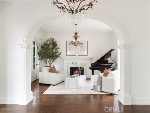 321 Fullerton Avenue, Newport Beach, CA