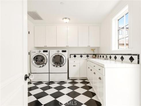 321 Fullerton Avenue, Newport Beach, CA