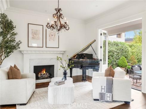 321 Fullerton Avenue, Newport Beach, CA