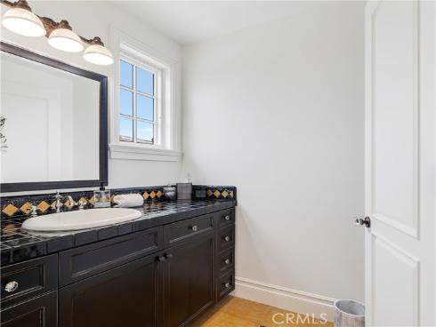 321 Fullerton Avenue, Newport Beach, CA