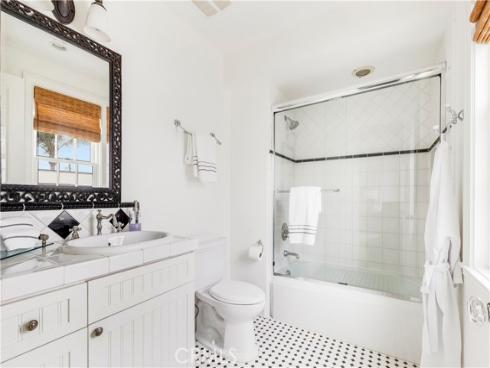 321 Fullerton Avenue, Newport Beach, CA