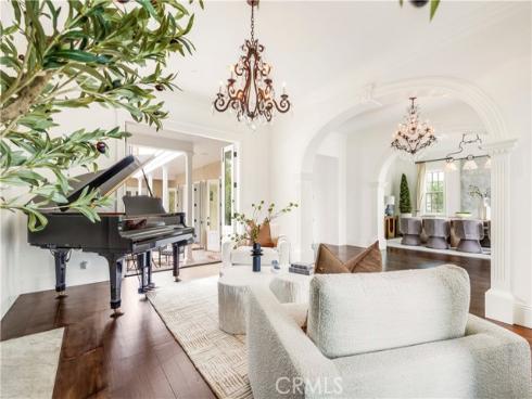 321 Fullerton Avenue, Newport Beach, CA