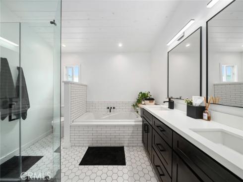 207  Colton   Street, Newport Beach, CA