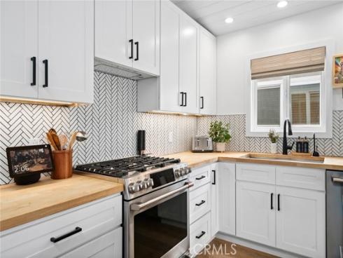 207  Colton   Street, Newport Beach, CA