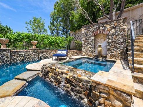 20 Cherry Hills Lane, Newport Beach, CA