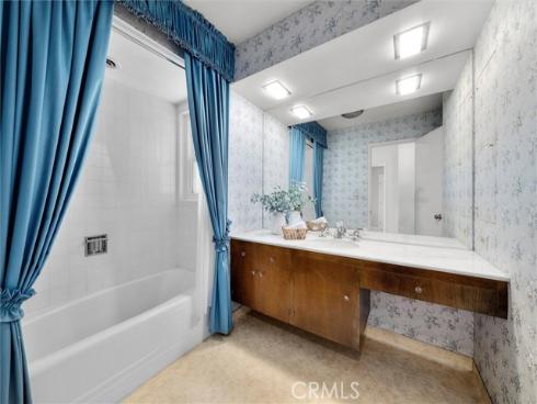 1812 Tradewinds Lane, Newport Beach, CA