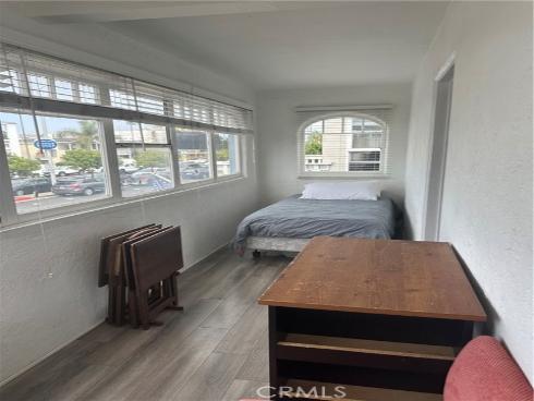 1825 W Balboa BLVD, Newport Beach, CA