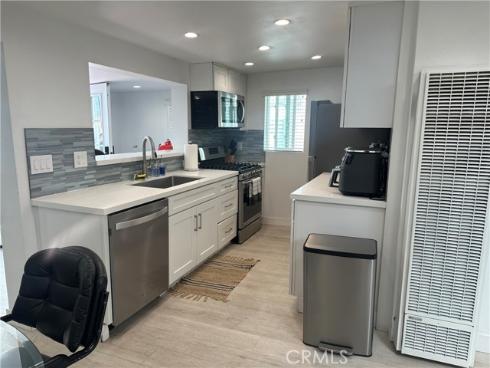 1825 W Balboa BLVD, Newport Beach, CA