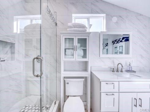 1825 W Balboa BLVD, Newport Beach, CA