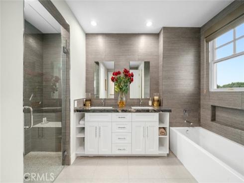 71 Old Course Drive, Newport Beach, CA