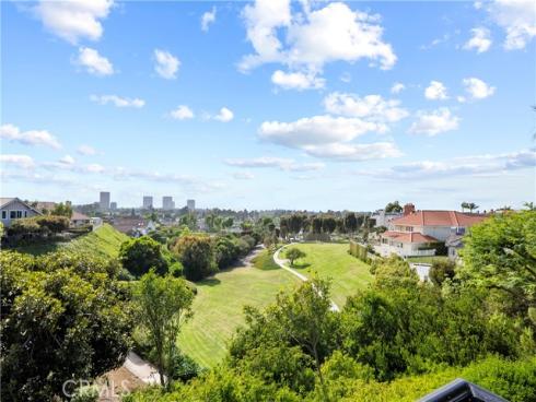 7 Belmont , Newport Beach, CA