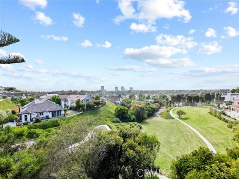 7 Belmont , Newport Beach, CA
