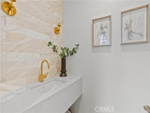 7 Belmont , Newport Beach, CA