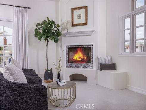 104 Via Lorca , Newport Beach, CA