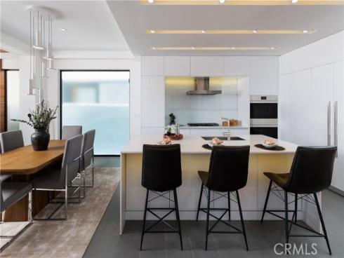 7104 W Oceanfront , Newport Beach, CA