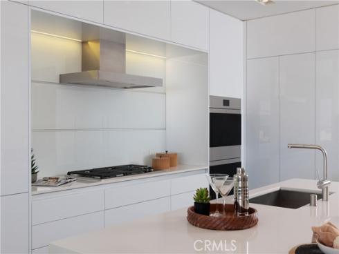 7104 W Oceanfront , Newport Beach, CA