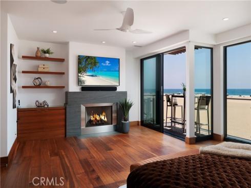 7104 W Oceanfront , Newport Beach, CA