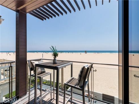 7104 W Oceanfront , Newport Beach, CA