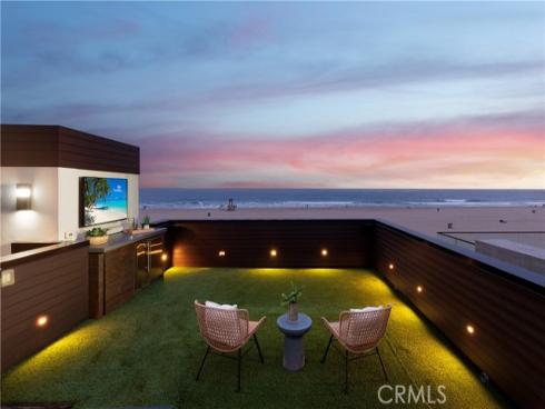 7104 W Oceanfront , Newport Beach, CA
