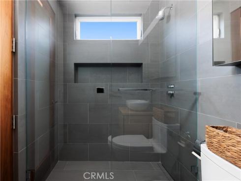 7104 W Oceanfront , Newport Beach, CA