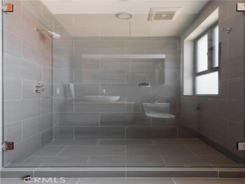 7104 W Oceanfront , Newport Beach, CA