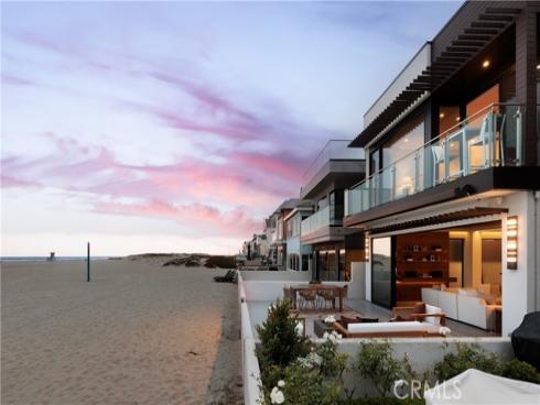 7104 W Oceanfront  , Newport Beach, CA