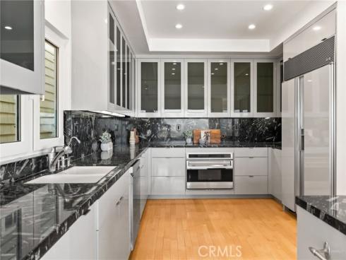 1554 E Oceanfront , Newport Beach, CA