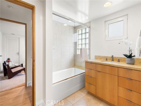 1554 E Oceanfront , Newport Beach, CA