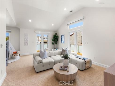 1554 E Oceanfront , Newport Beach, CA