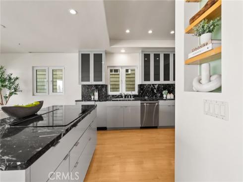 1554 E Oceanfront , Newport Beach, CA