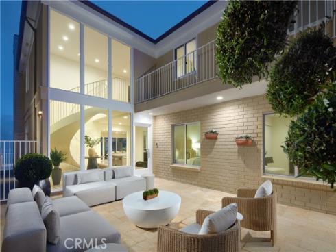 29  Linda   Isle, Newport Beach, CA