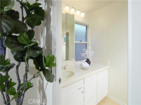 29  Linda   Isle, Newport Beach, CA