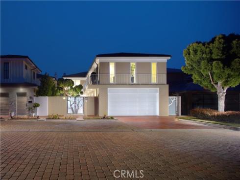 29  Linda   Isle, Newport Beach, CA
