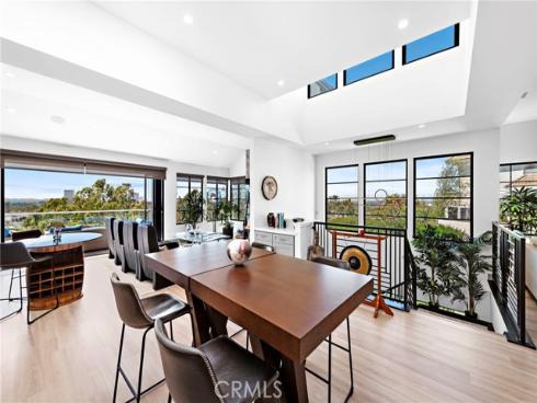 17  Monaco  12 , Newport Beach, CA