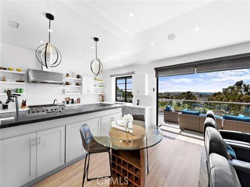 17  Monaco  12 , Newport Beach, CA